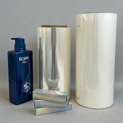 İyi bir fiyat. Her iki taraftan da Sıcaklık Kapalı Koekstrüde BOPP Etiket Filmi Yüksek Parlaklık Düşük Haze Mükemmel Baskı Etkisi 40-70μm Premium Günlük Ürün Etiketleri için çevrimiçi