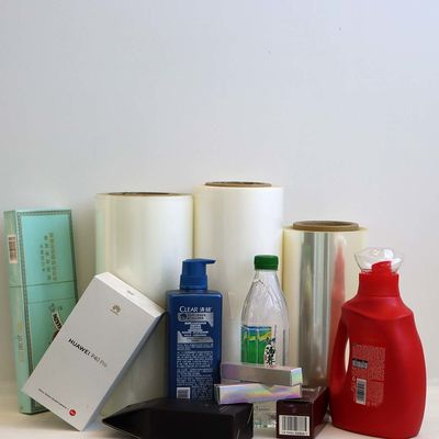 Buon prezzo Film BOPP stampato su misura di plastica di qualità alimentare di tipo BOPP spessore di 12-75 micron in linea