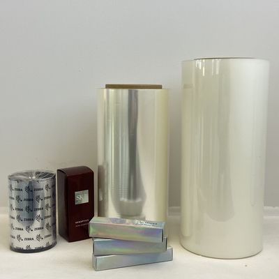 Buon prezzo Pellicola di laminazione termica lucida Alta luminosità rigidità superiore eccellente adesione alla carta Pellicola BOPP in linea